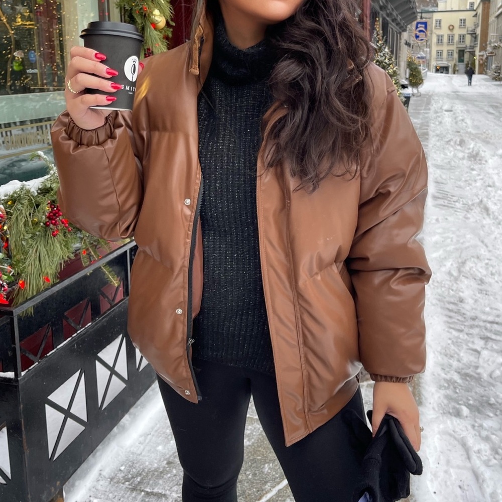 Bulky bomber jacket